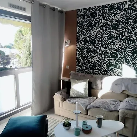T2 Climatise Proche Du Tramway 3 Et Centre Commercial Apartment *